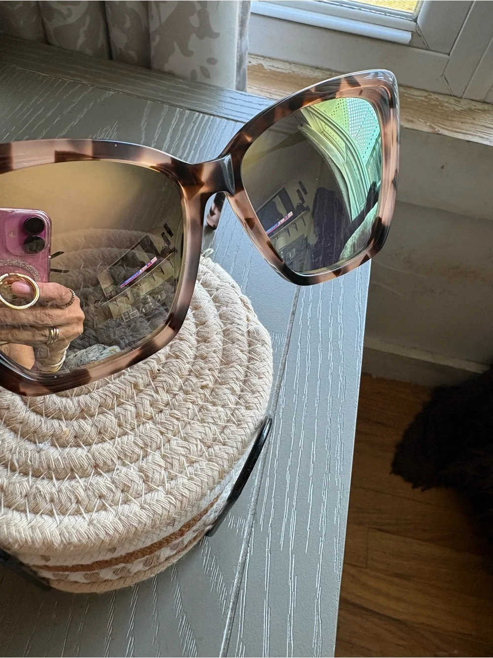 Diff Eyewear Tortoiseshell Cat-Eye Mirrored Sunglasses - Women Accessories